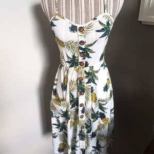 Beachy coastal pineapple dress with pockets